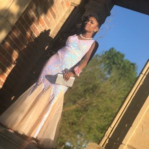 Selling this prom dress for $200